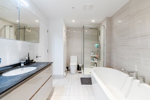 Bathroom - 507-1310 Boul. René-Lévesque O., Montréal (Ville-Marie), QC - Indoor Photo Showing Bathroom