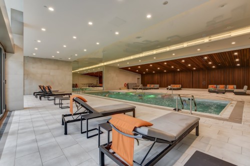 Pool - 507-1310 Boul. René-Lévesque O., Montréal (Ville-Marie), QC - Indoor Photo Showing Other Room With In Ground Pool