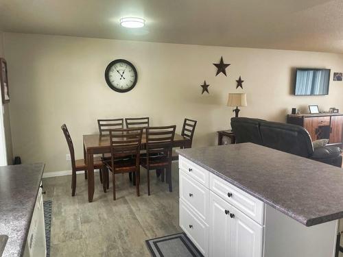 422 Birch Crescent, Nakina, ON - Indoor Photo Showing Dining Room