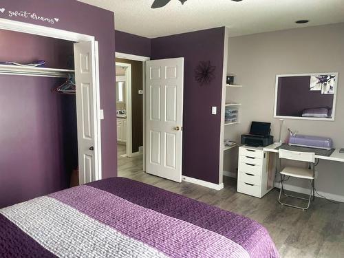 422 Birch Crescent, Nakina, ON - Indoor Photo Showing Bedroom