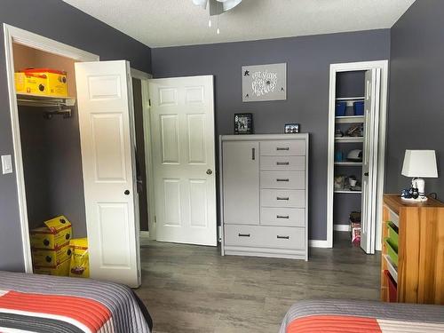 422 Birch Crescent, Nakina, ON - Indoor Photo Showing Bedroom
