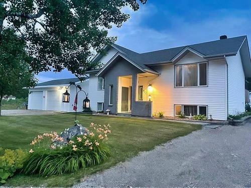422 Birch Crescent, Nakina, ON - Outdoor