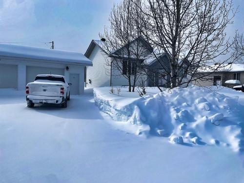 422 Birch Crescent, Nakina, ON - Outdoor