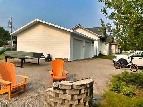 422 Birch Crescent, Nakina, ON - Outdoor