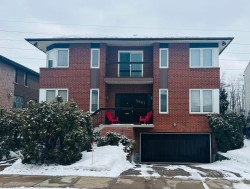 5901 Av. Brandeis  Côte-Saint-Luc, QC H4W 3B2