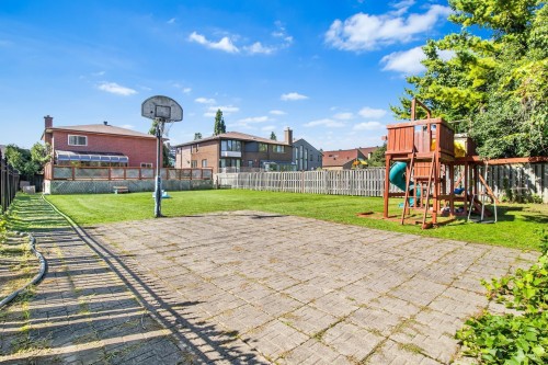 Courtyard - 5901 Av. Brandeis, Côte-Saint-Luc, QC - Outdoor With Deck Patio Veranda