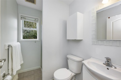 2018 Deborah Pl, Duncan, BC 