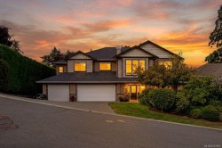 1204 Knockan Pl  Saanich, BC V8Z 7L5
