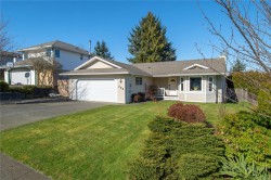 708 Georgia Dr  Campbell River, BC V9H 1R8