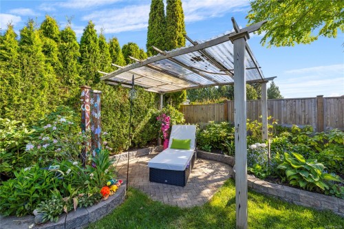 1157 Ormonde Rd, Qualicum Beach, BC 