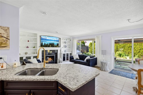 1157 Ormonde Rd, Qualicum Beach, BC 