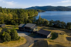 7756 West Saanich Rd  Central Saanich, BC V8M 1R8