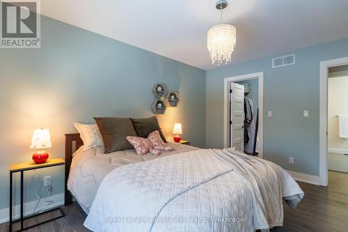 255 Normandy Avenue, Waterloo, ON - Indoor Photo Showing Bedroom