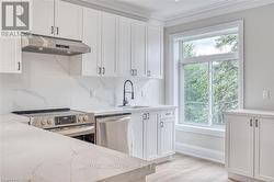 2 - 86 WELLINGTON STREET S  Hamilton, ON L8N 2R2