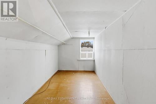 314 Hawkridge Avenue, Hamilton, ON - Indoor Photo Showing Other Room