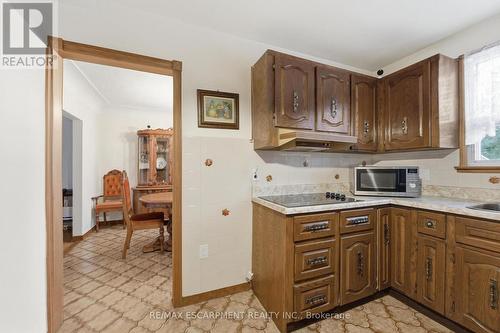 314 Hawkridge Avenue, Hamilton, ON - Indoor Photo Showing Kitchen