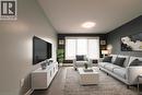 1601 Sandgate Crescent, Mississauga, ON  - Indoor Photo Showing Living Room 
