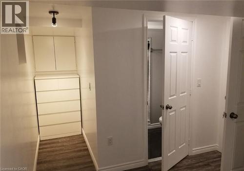 1601 Sandgate Crescent, Mississauga, ON - Indoor Photo Showing Other Room