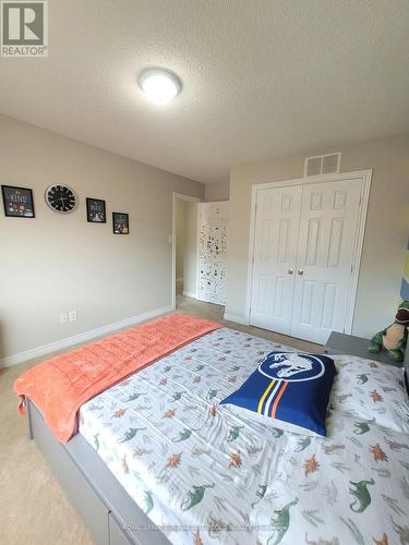 5231 Autumn Harvest Way, Burlington, ON - Indoor Photo Showing Bedroom