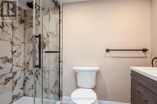 627 Glen Forrest Boulevard, Waterloo, ON - Indoor Photo Showing Bathroom