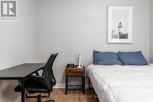 302 Egerton Street, London East (East M), ON - Indoor Photo Showing Bedroom