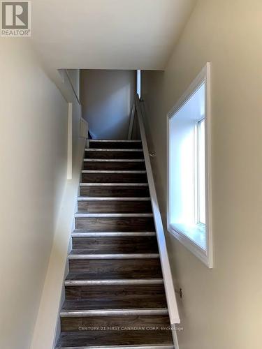302 Egerton Street, London East (East M), ON - Indoor Photo Showing Other Room