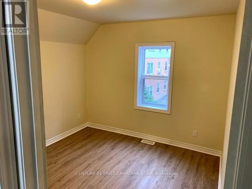 302 Egerton Street, London East (East M), ON - Indoor Photo Showing Other Room
