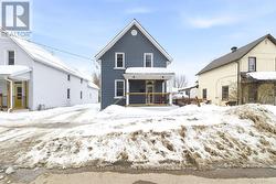 408 MOFFAT STREET  Pembroke, ON K8A 3X9