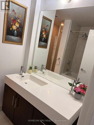1505 - 160 Vanderhoof Avenue, Toronto, ON - Indoor Photo Showing Bathroom