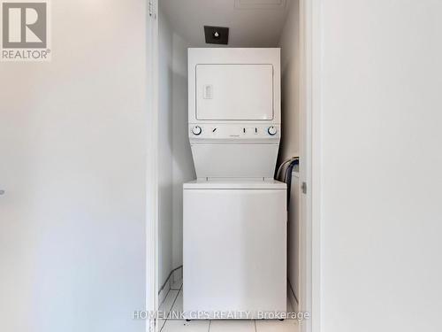1505 - 160 Vanderhoof Avenue, Toronto, ON - Indoor Photo Showing Laundry Room