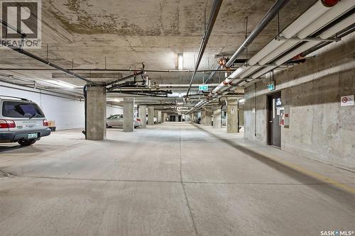 409 5301 Universal Crescent, Regina, SK - Indoor Photo Showing Garage