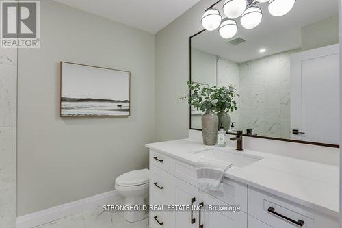 1768 Finley Crescent, London North (North I), ON - Indoor Photo Showing Bathroom
