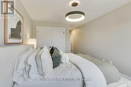 1768 Finley Crescent, London North (North I), ON - Indoor Photo Showing Bedroom