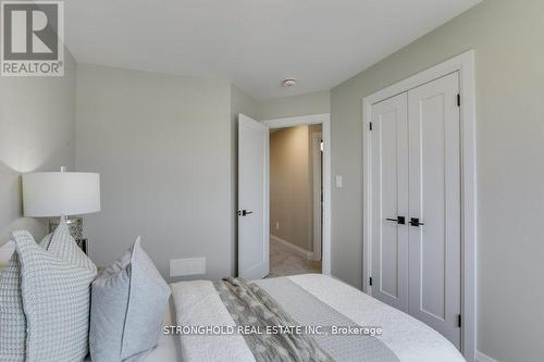 1768 Finley Crescent, London North (North I), ON - Indoor Photo Showing Bedroom