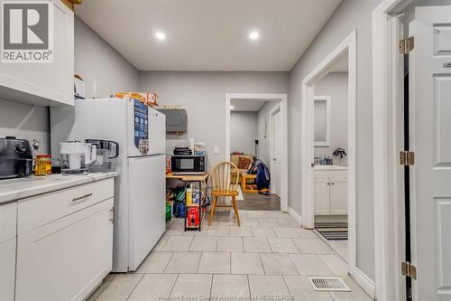 658 Tournier, Windsor, ON - Indoor