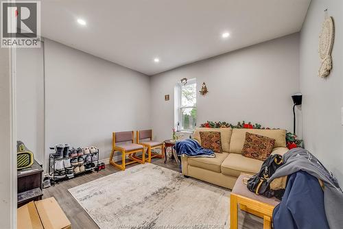 658 Tournier, Windsor, ON - Indoor