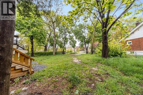 658 Tournier, Windsor, ON - Outdoor