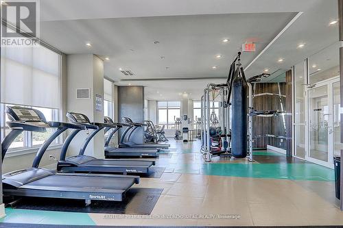 1712 - 9205 Yonge Street, Richmond Hill, ON - Indoor Photo Showing Gym Room