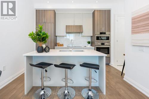 610 - 42 Mill Street, Halton Hills, ON - Indoor Photo Showing Kitchen With Upgraded Kitchen
