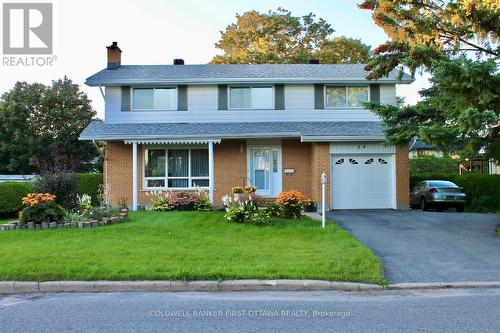 34 Hadley Circle, Ottawa, ON - Outdoor With Facade