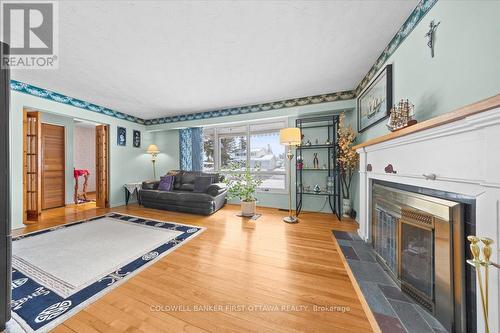 34 Hadley Circle, Ottawa, ON - Indoor With Fireplace