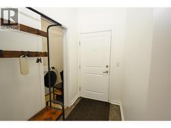 Foyer - 