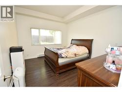 Primary bedroom - 