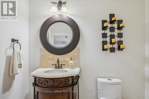 621 North Shore Boulevard E, Burlington, ON - Indoor Photo Showing Bathroom