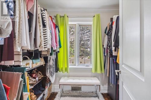 621 North Shore Boulevard E, Burlington, ON - Indoor With Storage