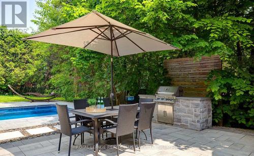 621 North Shore Boulevard E, Burlington, ON - Outdoor With In Ground Pool