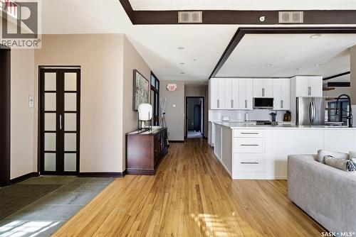 500 2020 11Th Avenue, Regina, SK - Indoor Photo Showing Kitchen