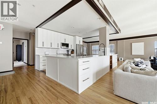 500 2020 11Th Avenue, Regina, SK - Indoor Photo Showing Kitchen