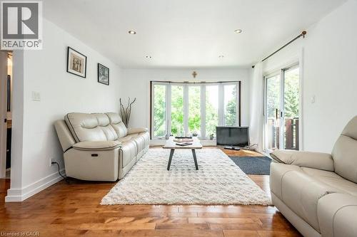 Living Room - 22 Dundonald Road, Cambridge, ON - Indoor Photo Showing Living Room