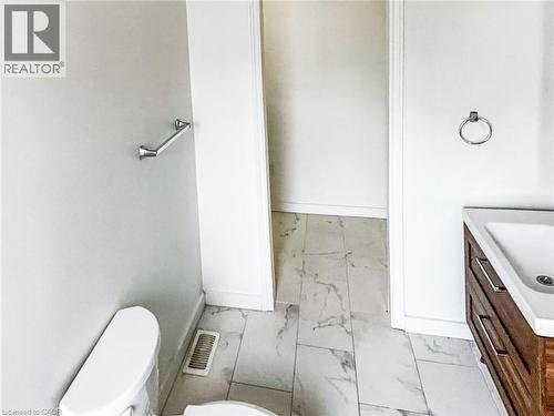 Third floor bath - 78 Stinson Street, Hamilton, ON - Indoor Photo Showing Bathroom